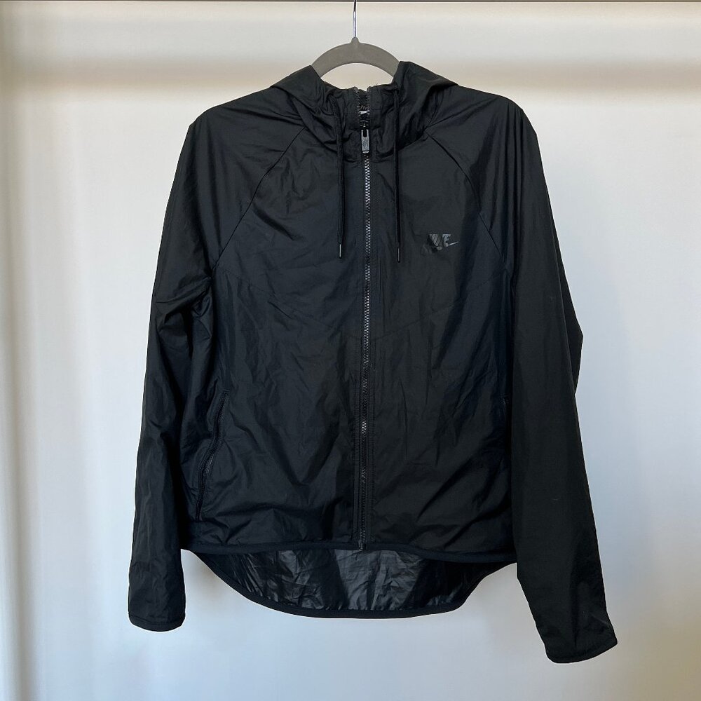 NWT NIKE BLACK HOODED WINDBREAKER